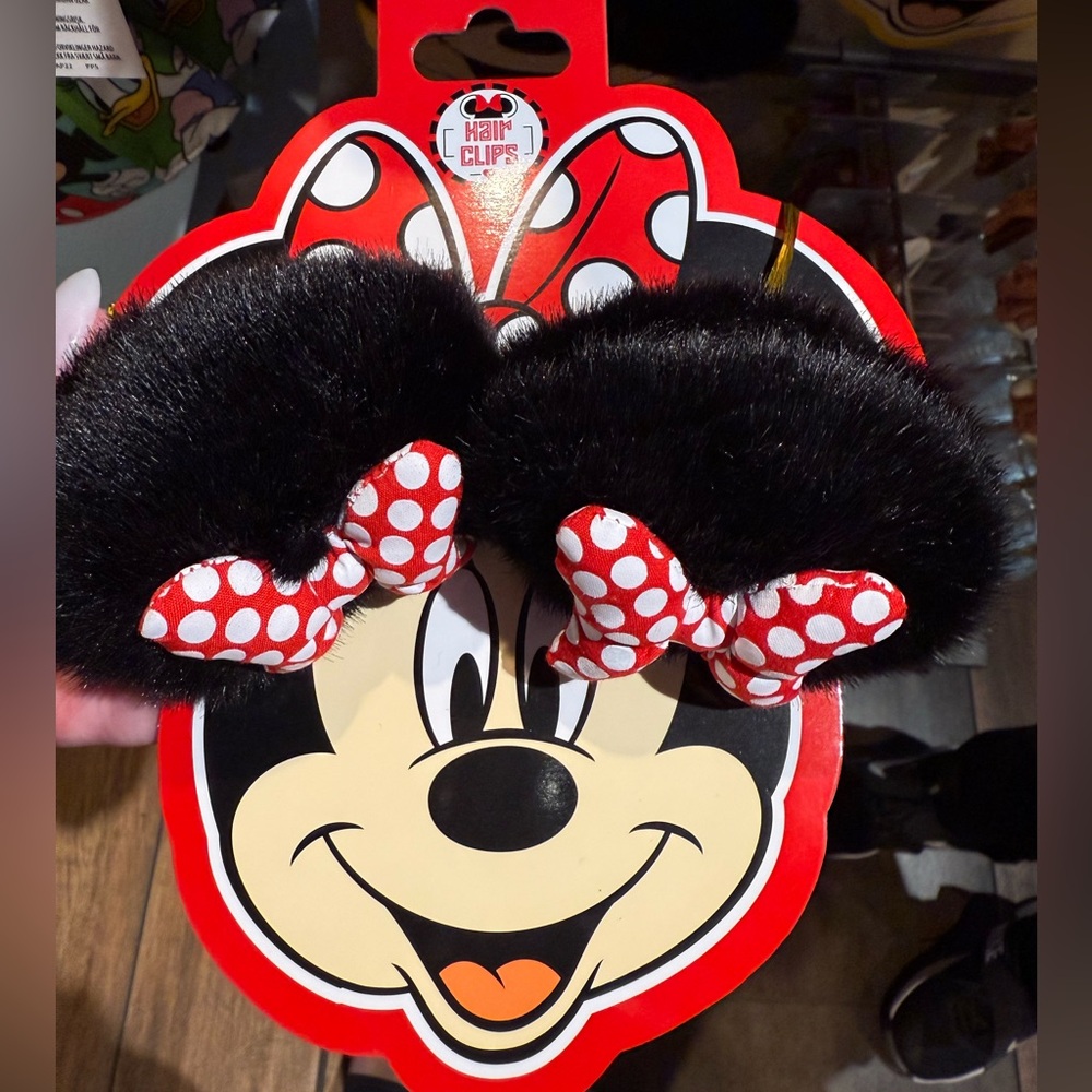Without packaging- Minnie Mouse Plush Hair Clips